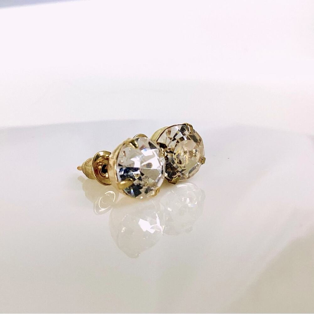 NWOT Ashley Stewart Crystal Stud Earrings